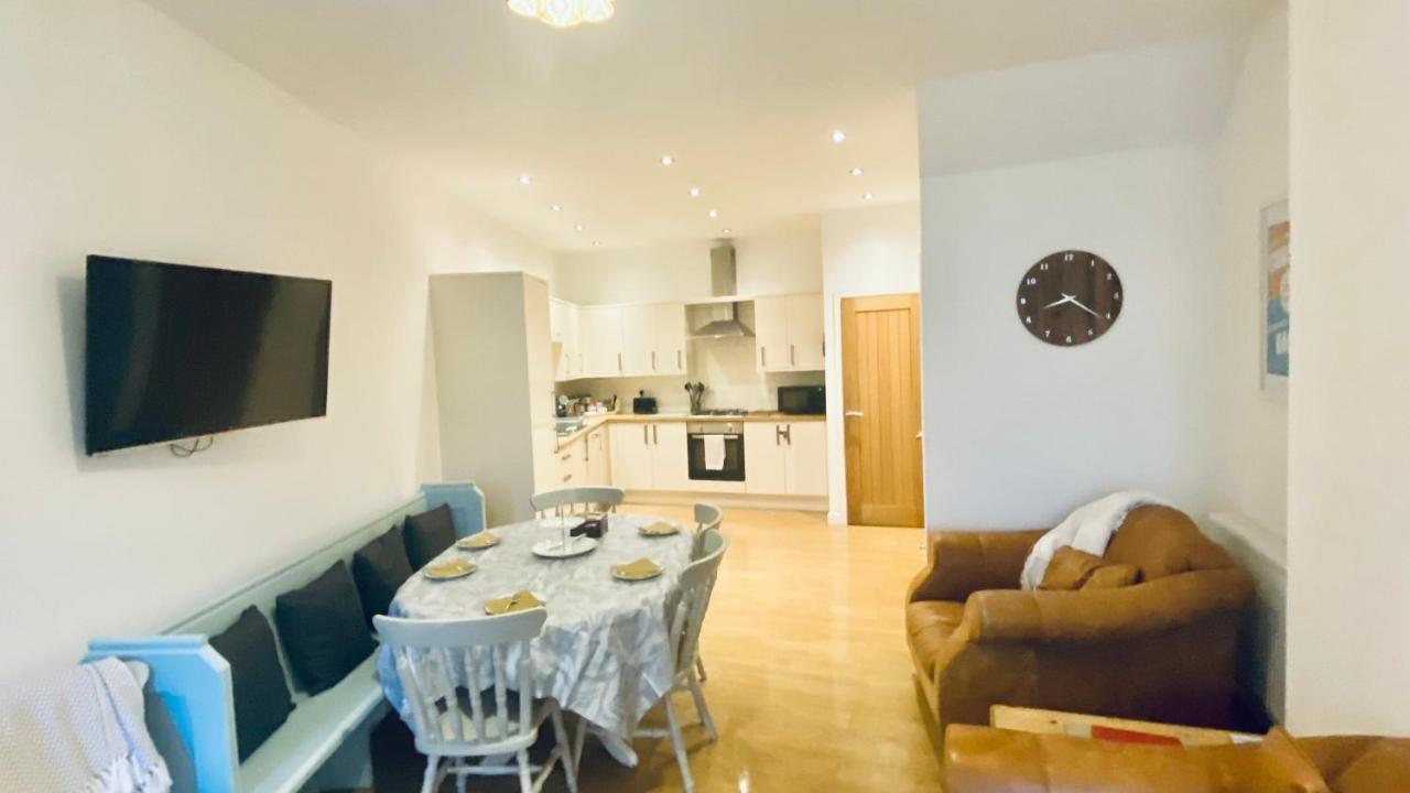 The Bonting Beautiful Three Bed Townhouse Near Harbour And Beach Torquay Eksteriør billede