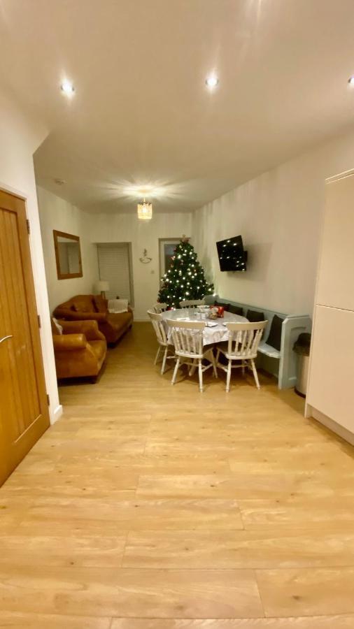 The Bonting Beautiful Three Bed Townhouse Near Harbour And Beach Torquay Eksteriør billede